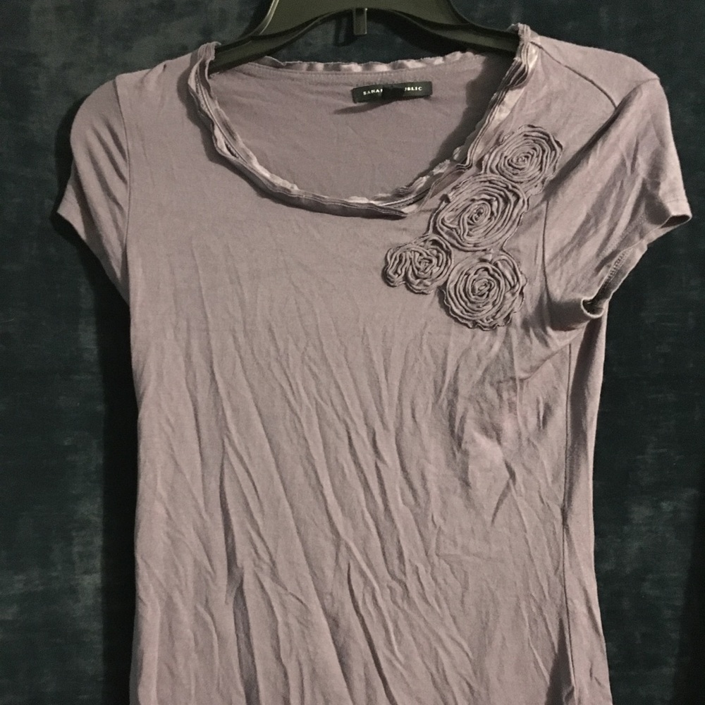 Banana Republic tee